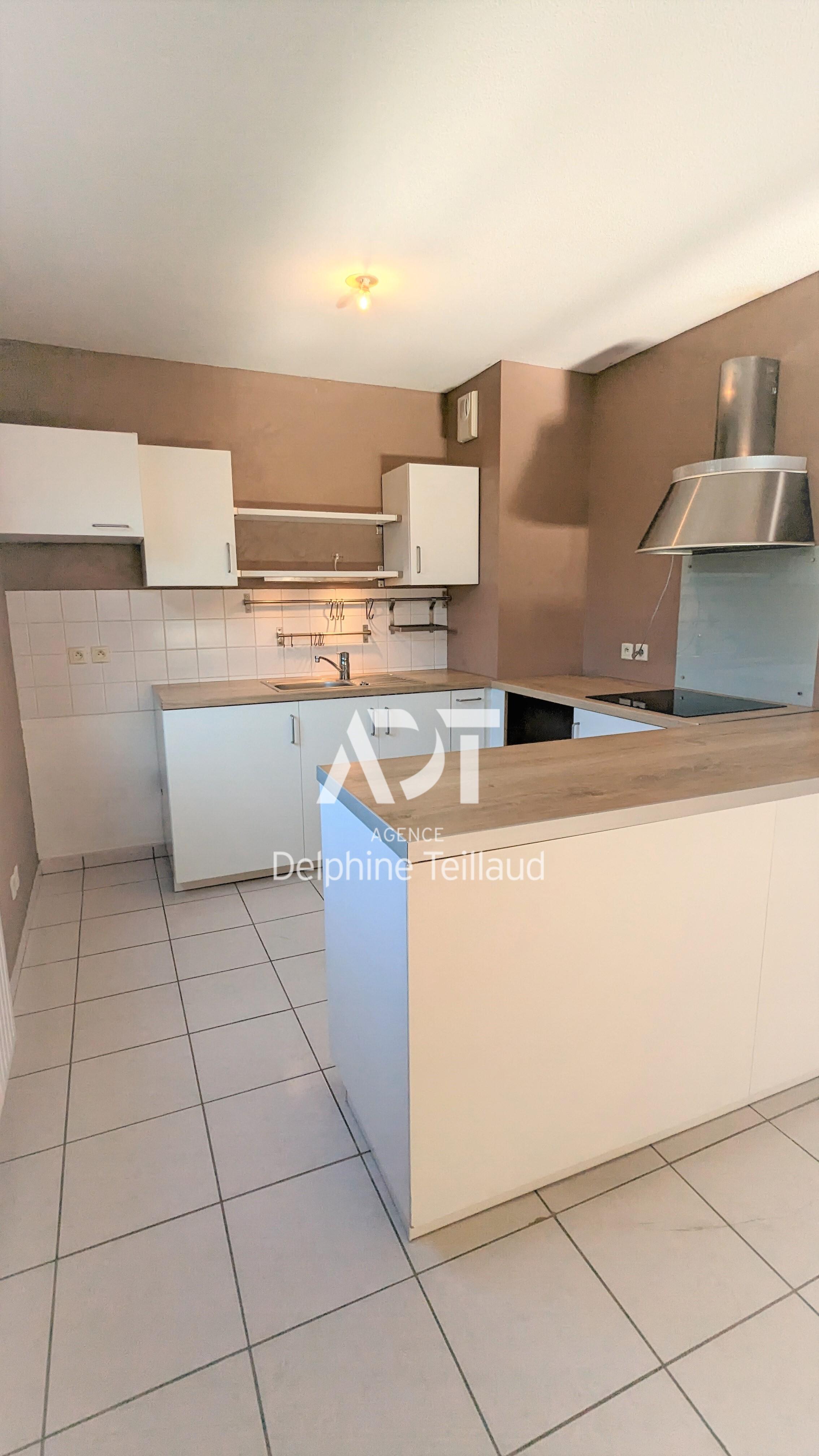 Appartement – GRENOBLE ISERE AUVERGNE-RHÔNE-ALPES - Vue 2