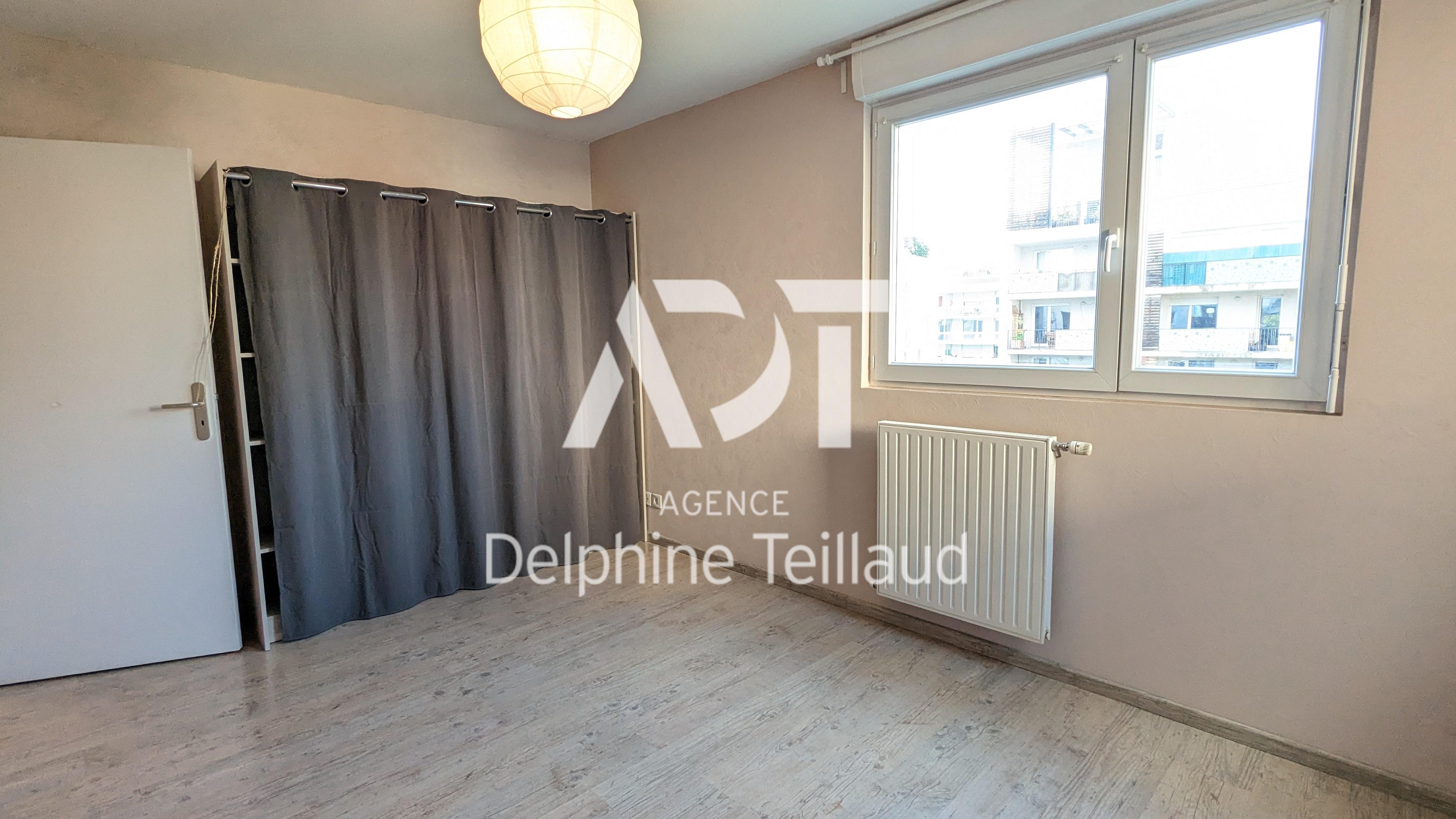 Appartement – GRENOBLE ISERE AUVERGNE-RHÔNE-ALPES - Vue 4