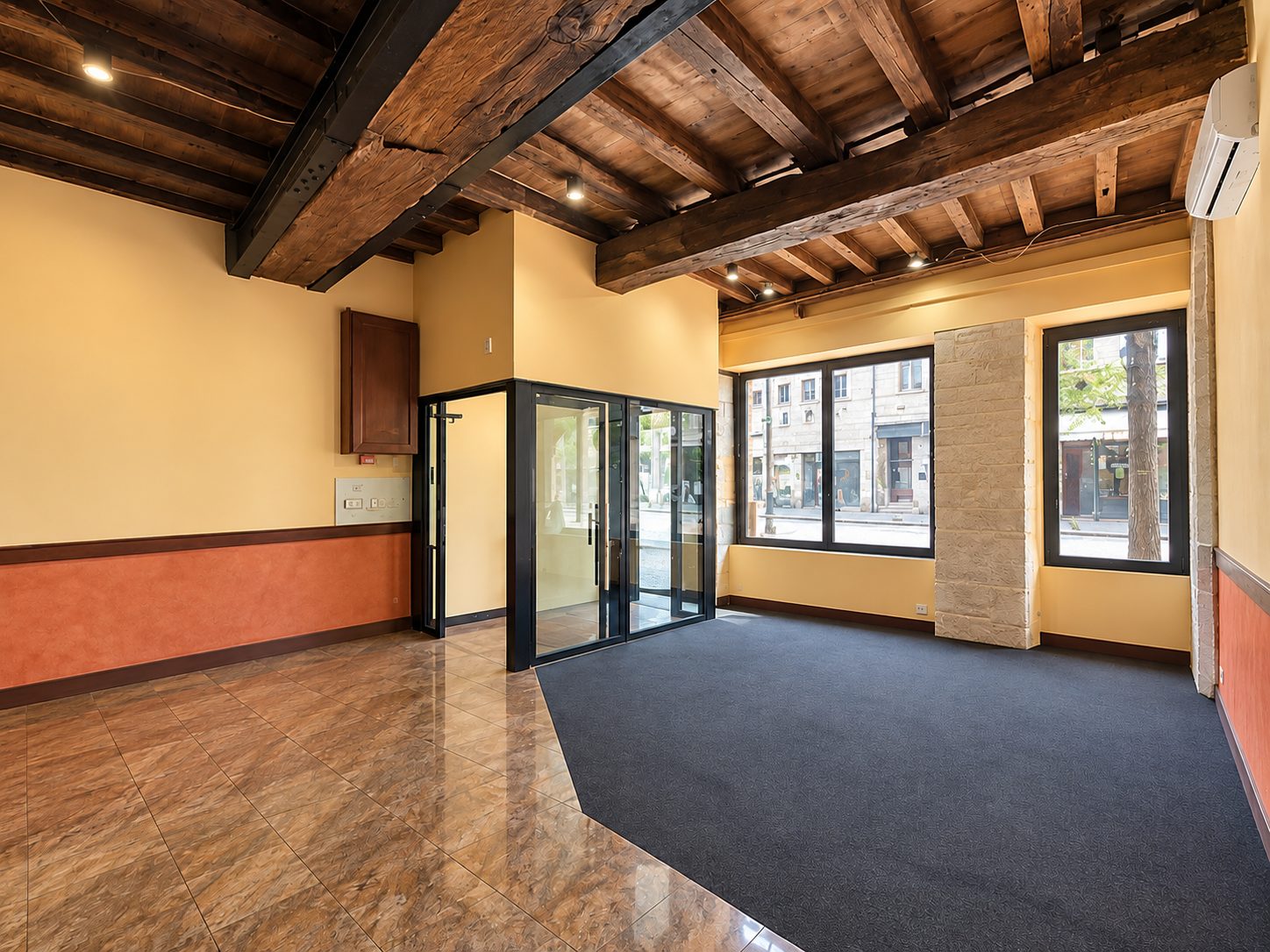 Local commercial 138 m² · à Beaune · 138 m² · 2 920 €/mois