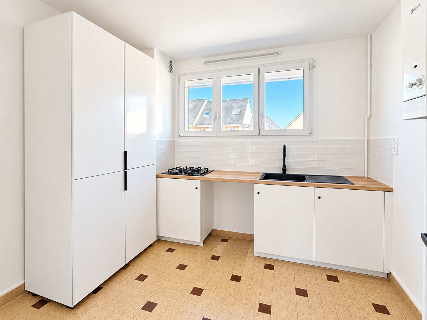 Appartement – ST OUEN L AUMONE VAL-D'OISE ILE-DE-FRANCE - Vue 3