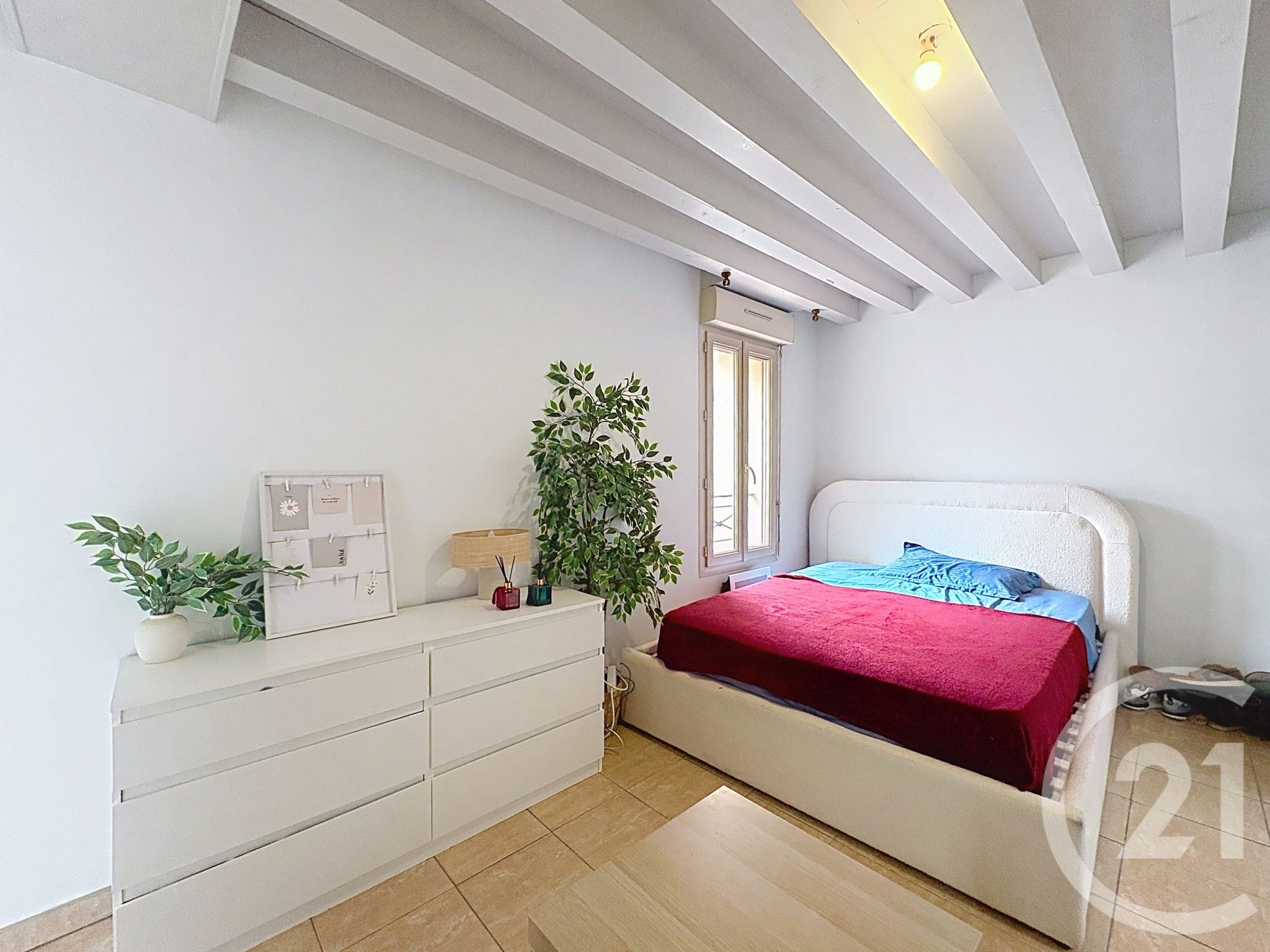 Appartement – LIEUSAINT SEINE-ET-MARNE ILE-DE-FRANCE - Vue 3