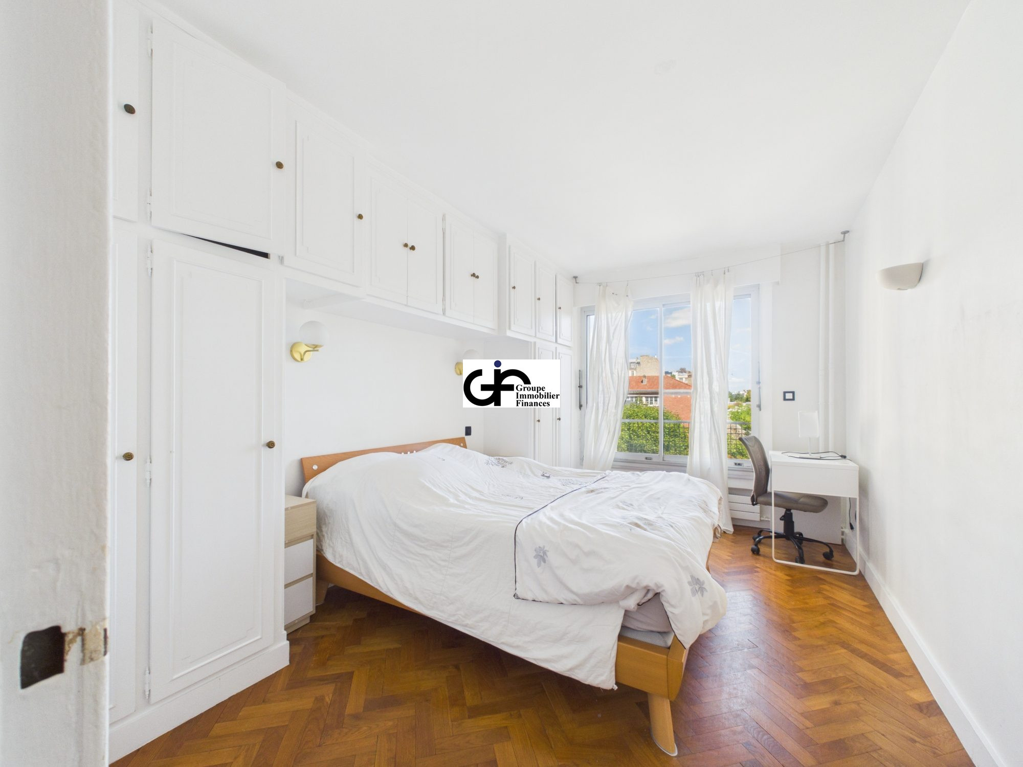 Appartement – PARIS - Plus