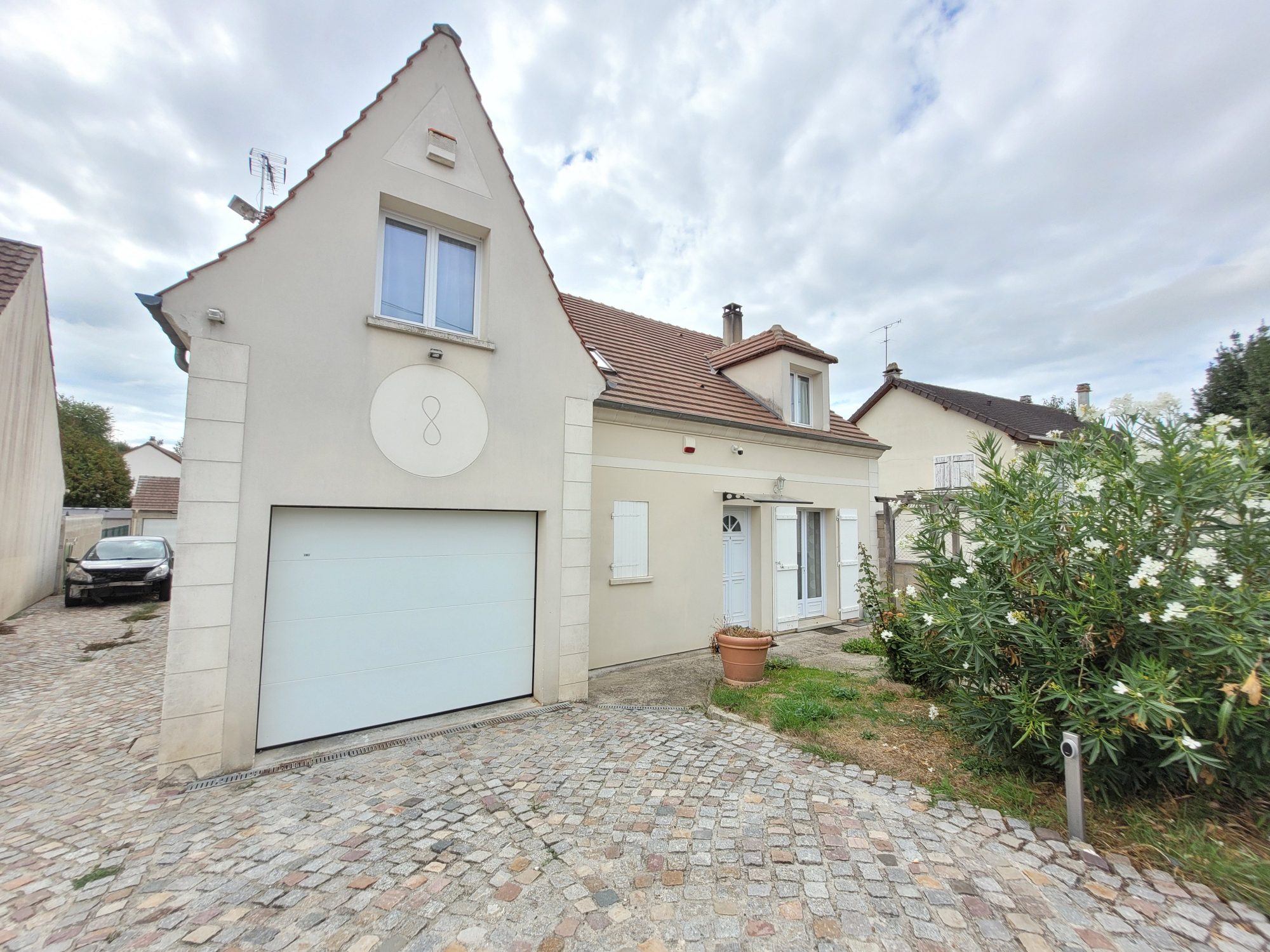 Maison 7 pièces 135 m² · à Fontenay en Parisis · 135 m² · 388 500 €