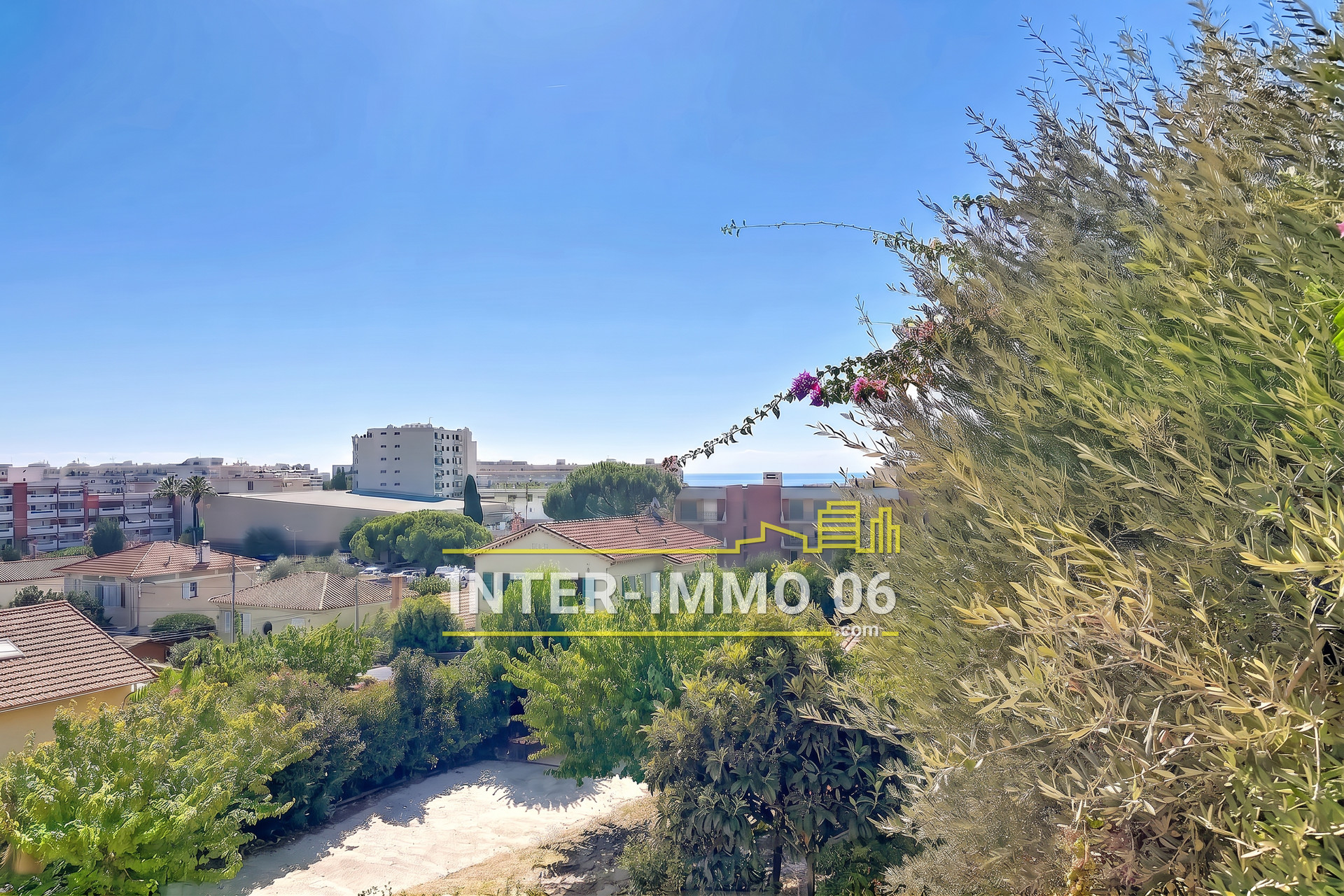 Appartement 2 pièces 44 m² · à Cagnes sur Mer · 44 m² · 240 000 €