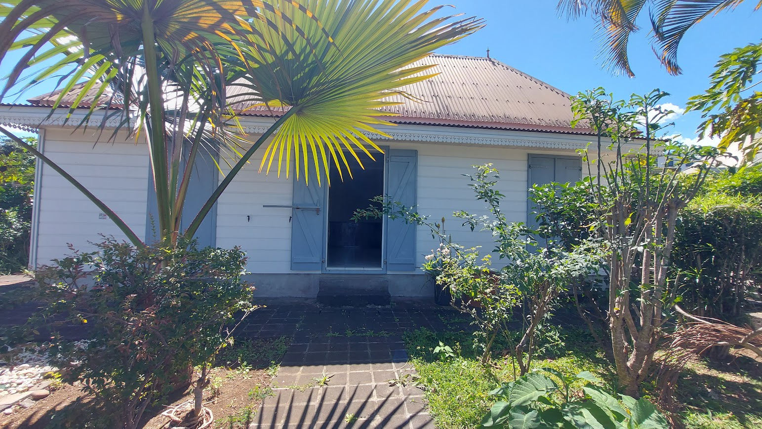 Maison 4 pièces 130 m² · à La Riviere · 130 m² · 1 075 €/mois