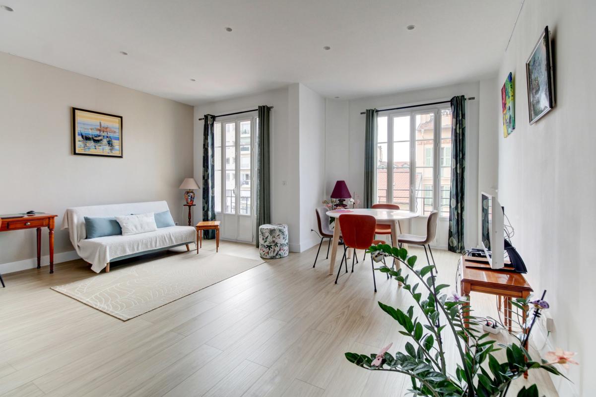 Appartement 2 pièces 61 m² · à Nice · 61 m² · 349 000 €