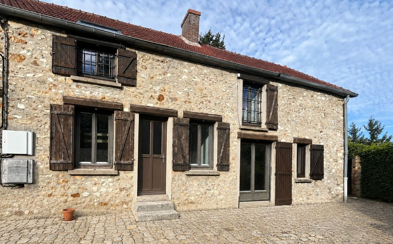 Appartement 3 pièces 75 m² · à St Germain de la Grange · 75 m² · 180 000 €
