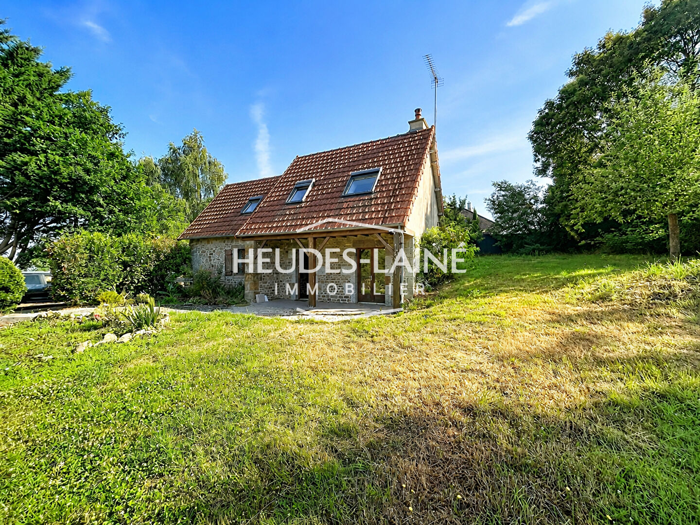 Maison 4 pièces 94 m² · à St Martin des Champs · 94 m² · 295 000 €