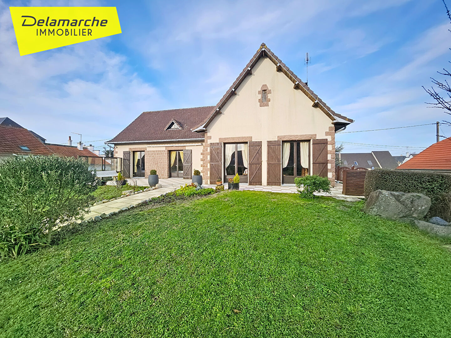 Maison 5 pièces 128 m² · à St Martin de Brehal · 128 m² · 444 000 €