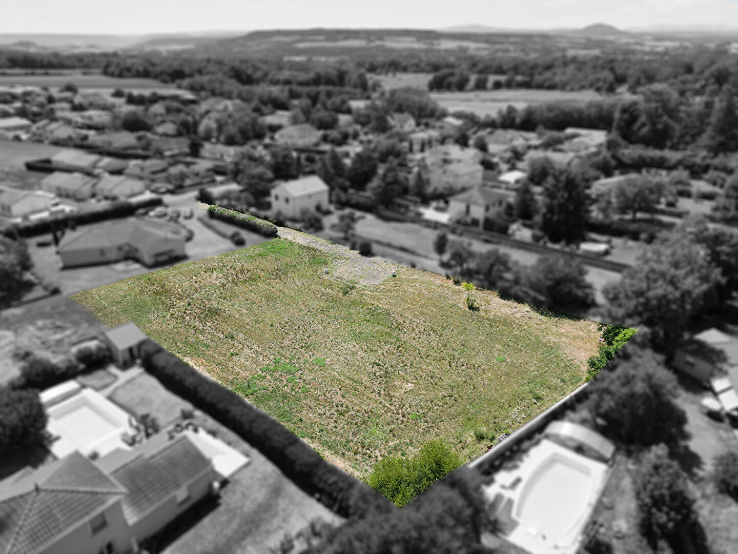 Achat Terrain 1 037m² PARENTIGNAT 63500