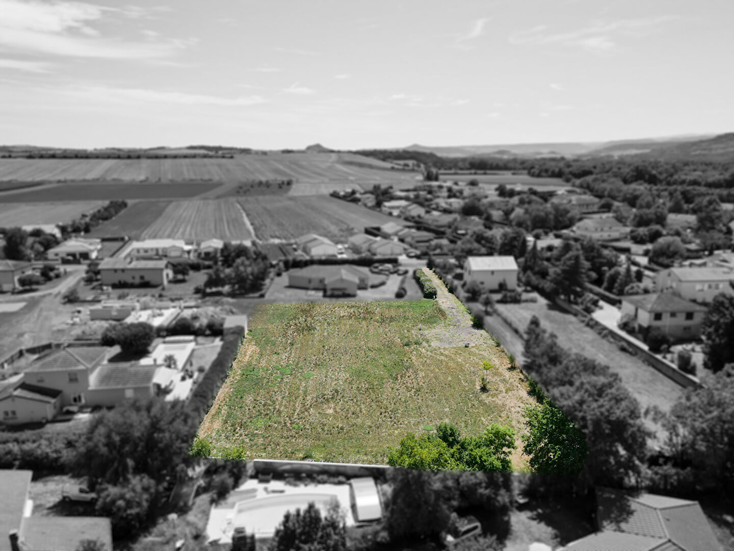 Achat Terrain 1 037m² PARENTIGNAT 63500 - Vue 4