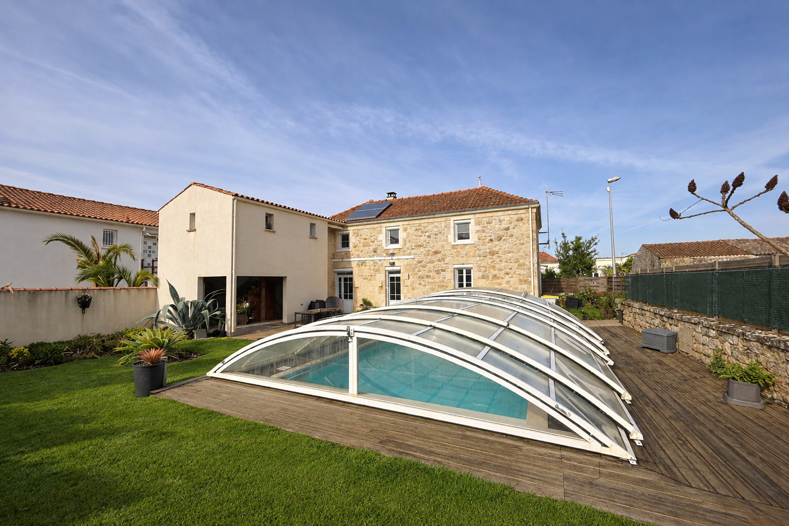 Maison 6 pièces 152 m² · à Echillais · 152 m² · 280 000 €