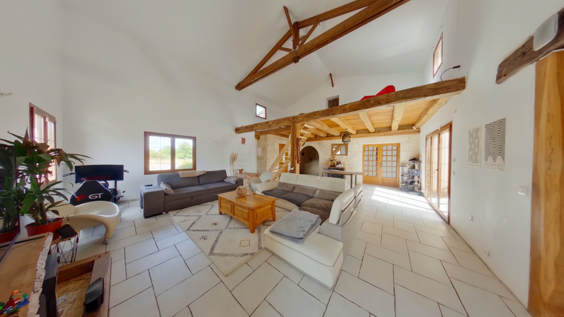 Maison 7 pièces 238 m² · à Antigny · 238 m² · 200 000 €