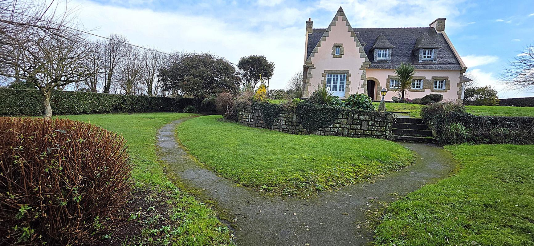 Maison 8 pièces 178 m² · à Douarnenez · 178 m² · 499 200 €