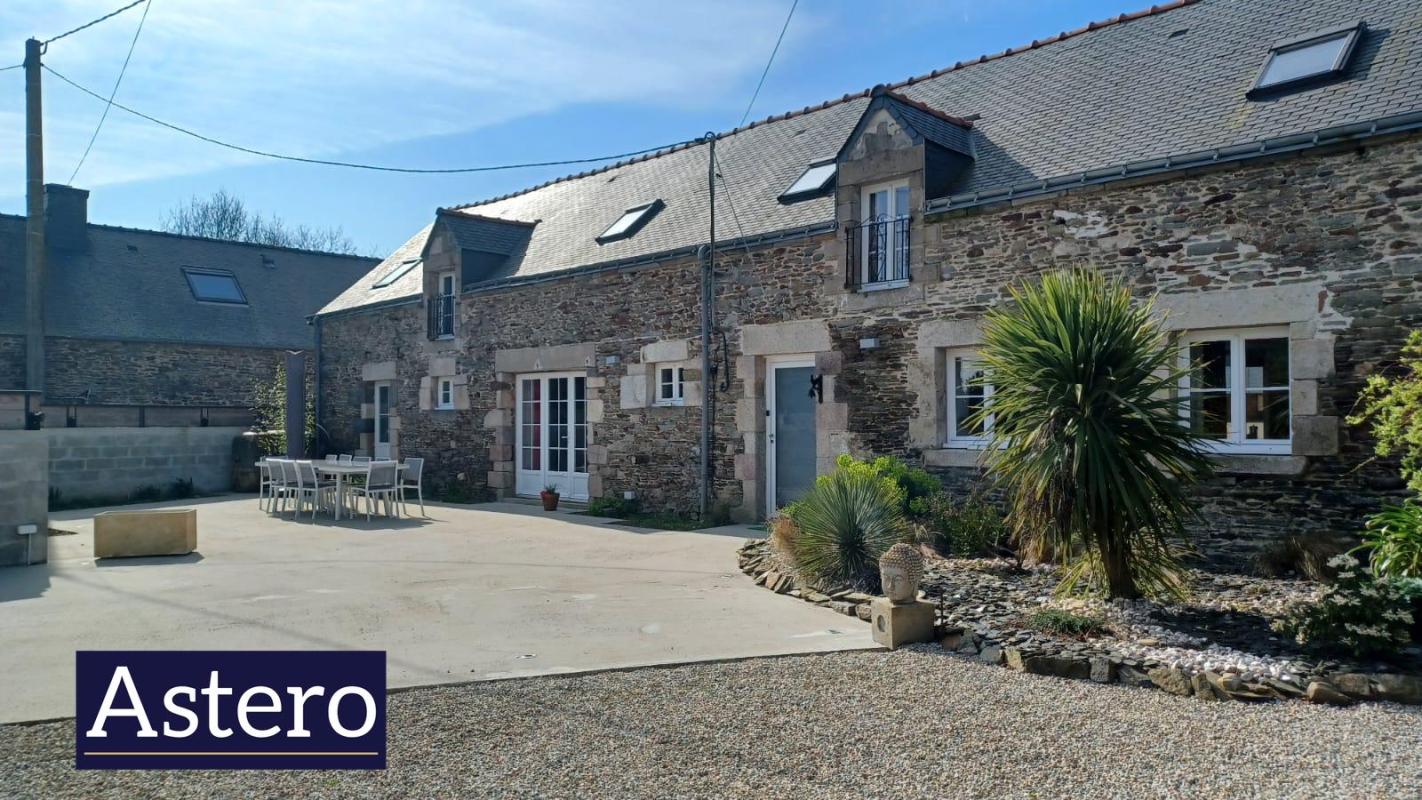 Maison 6 pièces 223 m² · à Plumeliau · 223 m² · 329 024 €