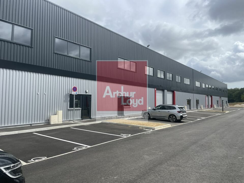 Local commercial 4326 m² · à Auxerre · 4 326 m² · 34 741 €/mois