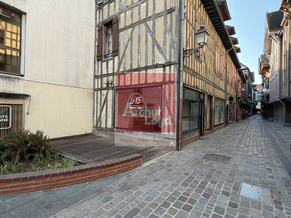 Local commercial 28 m² · à Troyes · 28 m² · 822 €/mois