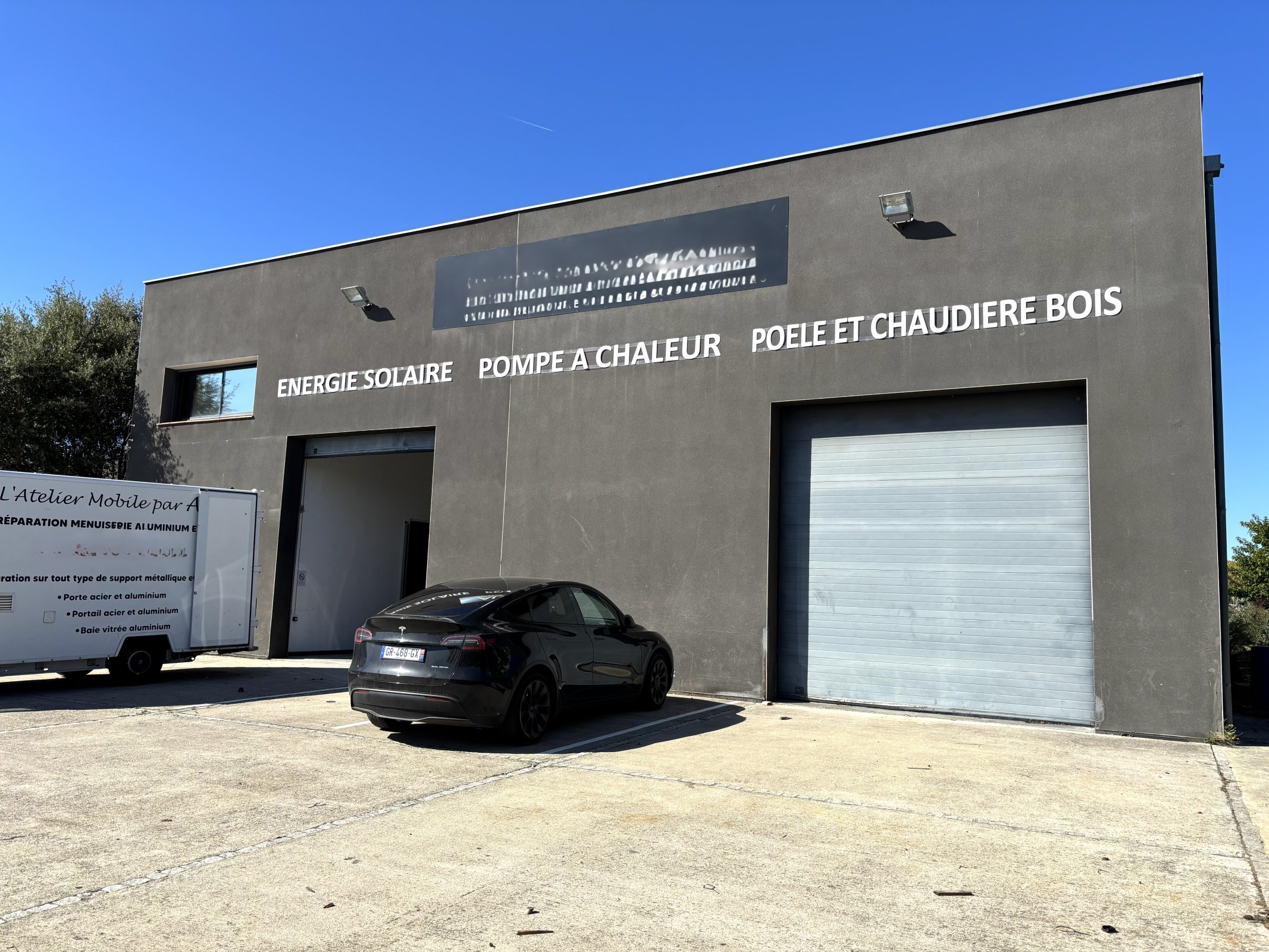 Local commercial 625 m² · à Castanet Tolosan · 625 m² · 890 000 €
