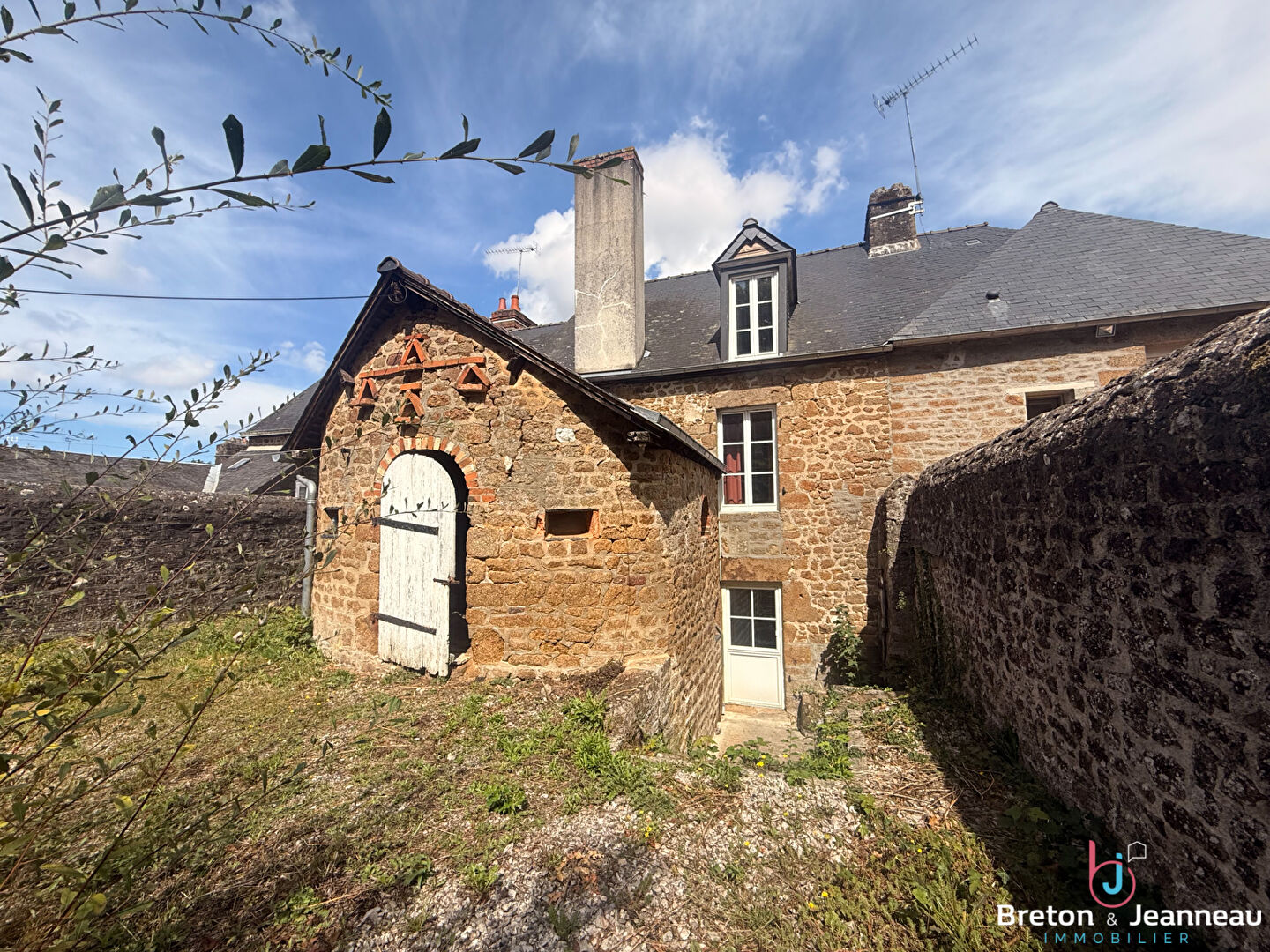 Maison 4 pièces 107 m² · à Lassay les Chateaux · 107 m² · 105 900 €
