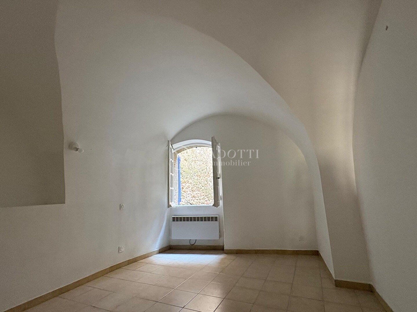 Maison – LAURIS VAUCLUSE PROVENCE-ALPES-COTE-D-AZUR - Vue 5