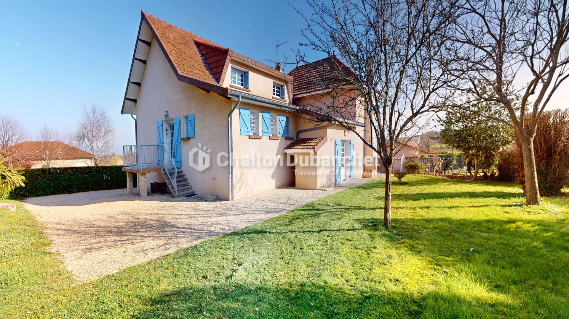 Maison 9 pièces 230 m² · à St Alban les Eaux · 230 m² · 370 000 €