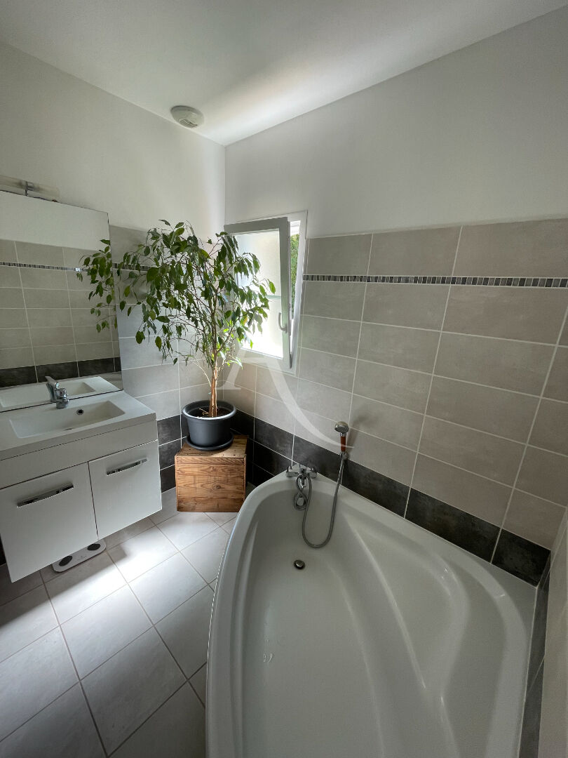 Maison – BENET VENDEE PAYS-DE-LA-LOIRE - Plus