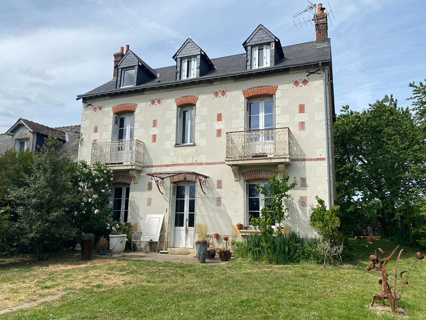 Maison 6 pièces 142 m² · à Monnaie · 142 m² · 348 300 €