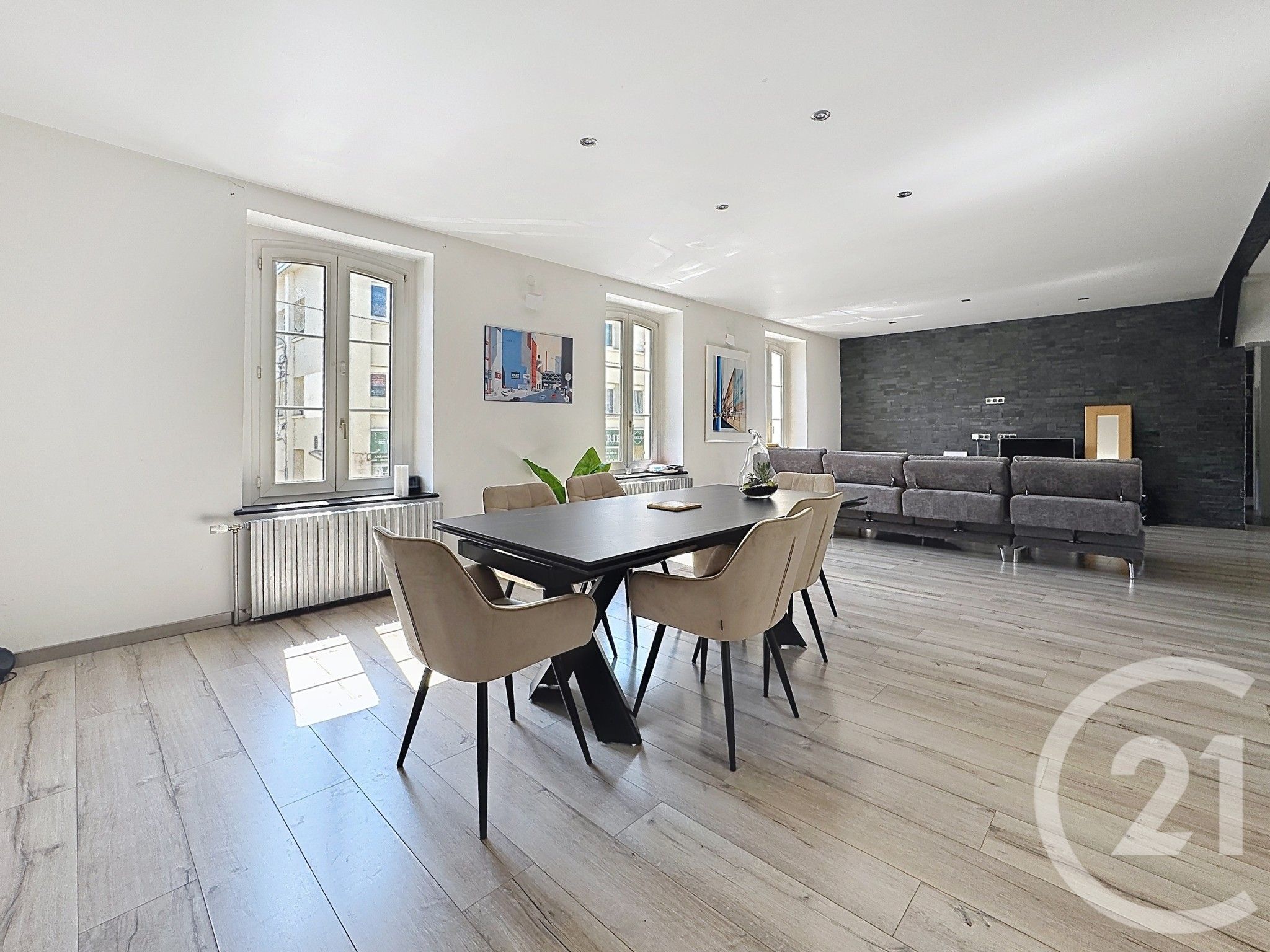 Maison 9 pièces 230 m² · à Frouard · 230 m² · 390 000 €