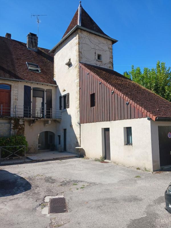 Maison 6 pièces 184 m² · à Macornay · 184 m² · 279 000 €