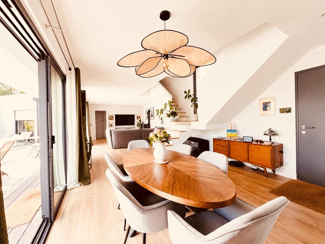 Maison 8 pièces 194 m² · à Arradon · 194 m² · 994 500 €