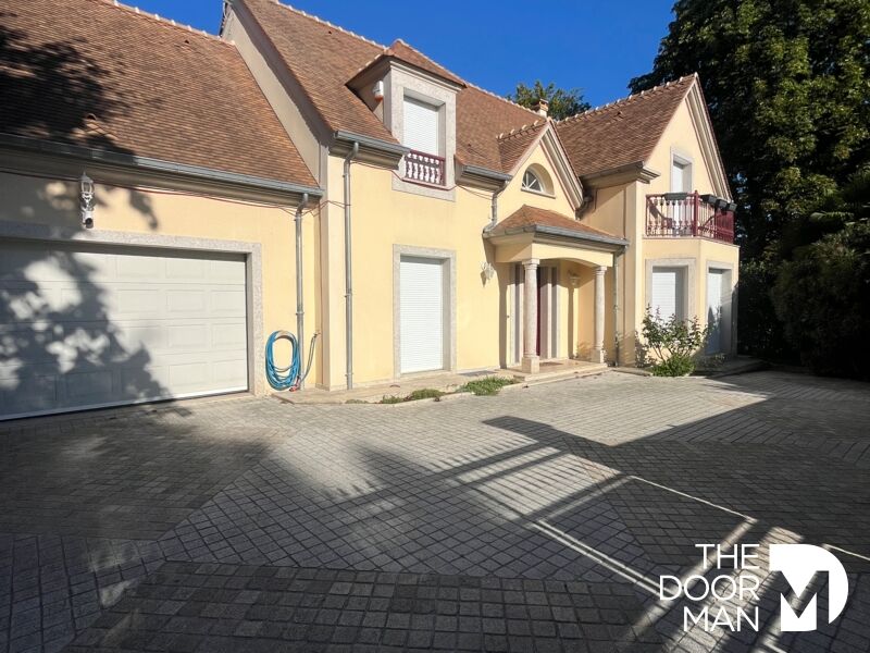 Maison 6 pièces 243 m² · à Limours · 243 m² · 780 000 €