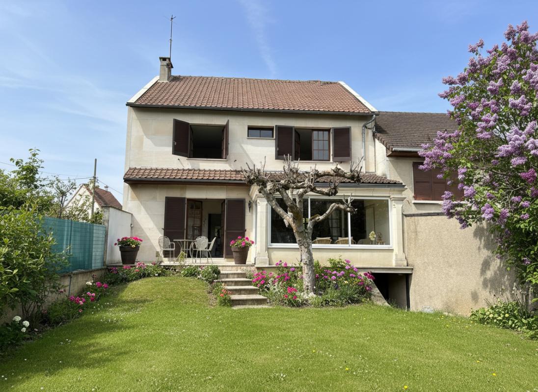 Maison 5 pièces 155 m² · à Clamart · 155 m² · 705 000 €
