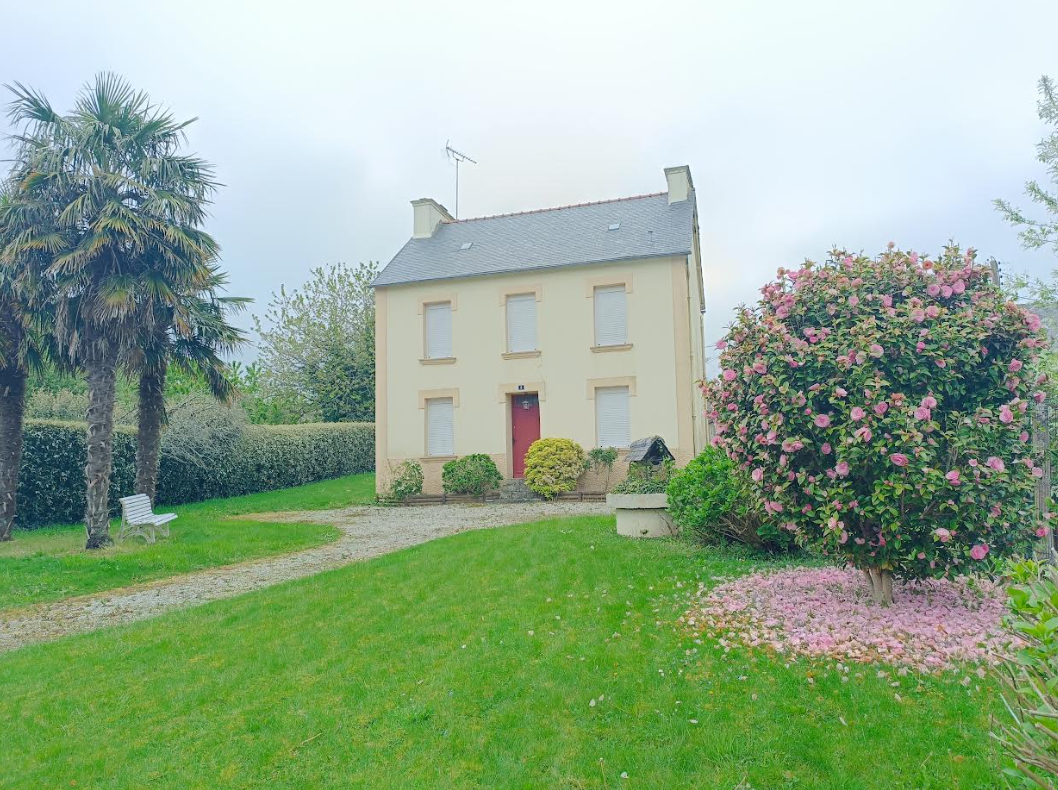 Maison 5 pièces 84 m² · à Tregourez · 84 m² · 115 990 €