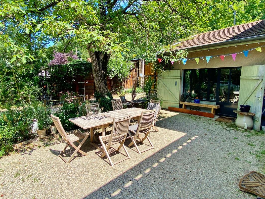Maison 7 pièces 210 m² · à Ste Foy les Lyon · 210 m² · 520 000 €