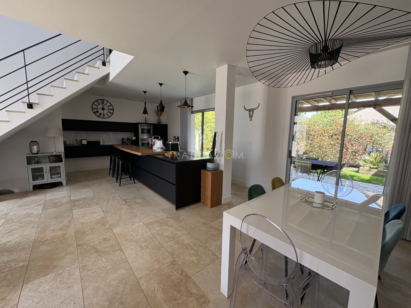 Maison 4 pièces 140 m² · à St Cyr sur Loire · 140 m² · 680 000 €