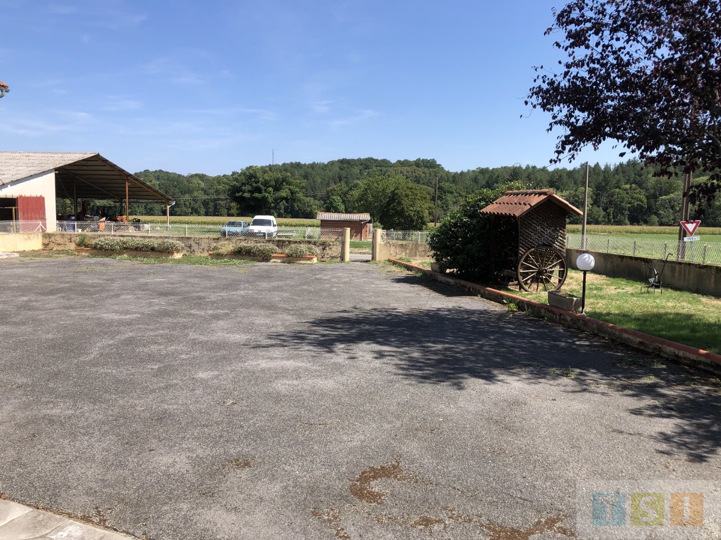Maison – BERNADETS DESSUS HAUTES-PYRENEES OCCITANIE - Plus