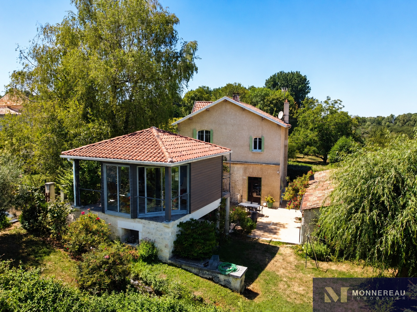 Maison 7 pièces 163 m² · à L'Isle-d'Espagnac · 163 m² · 367 500 €