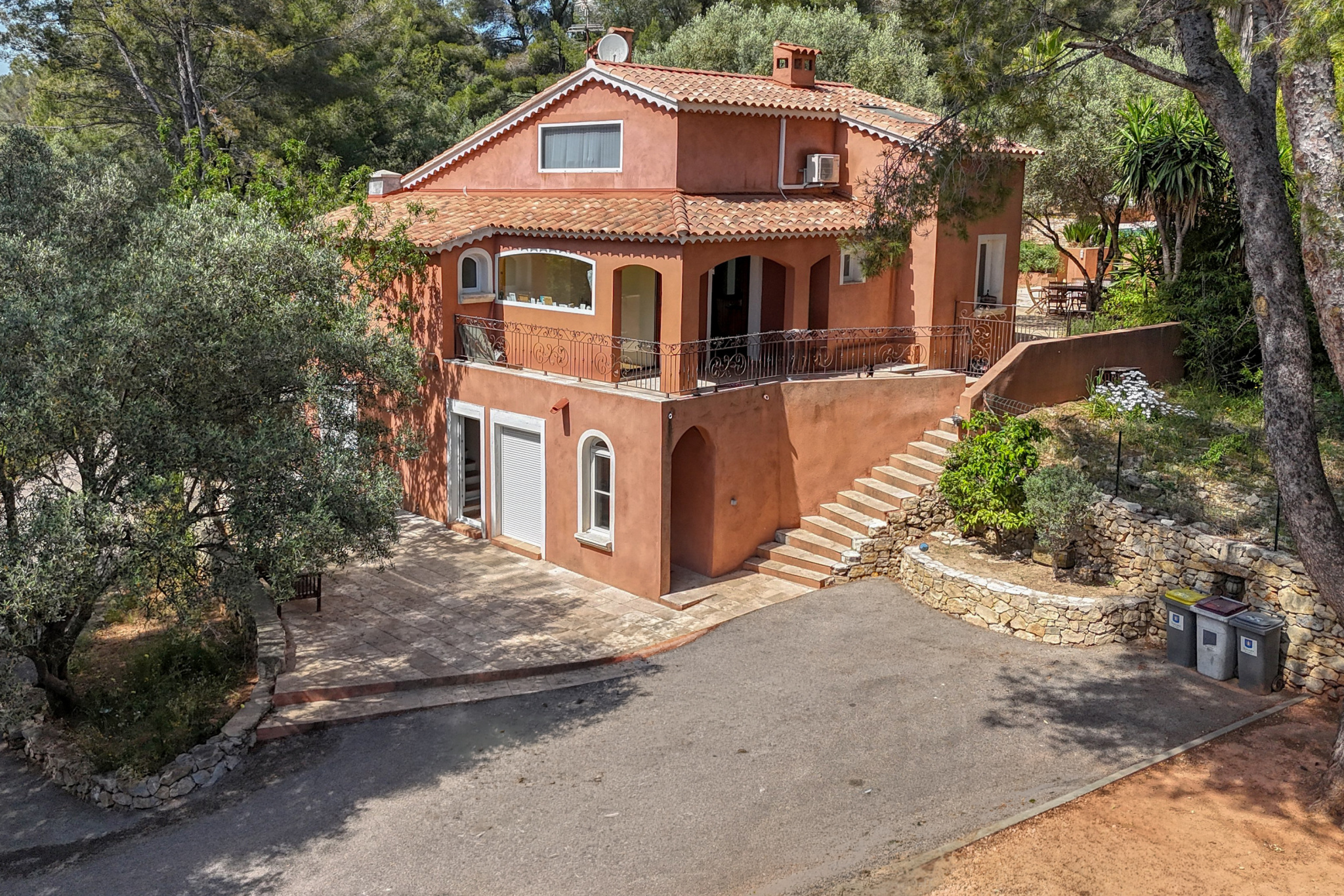 Maison 8 pièces 190 m² · à Sanary sur Mer · 190 m² · 1 399 000 €
