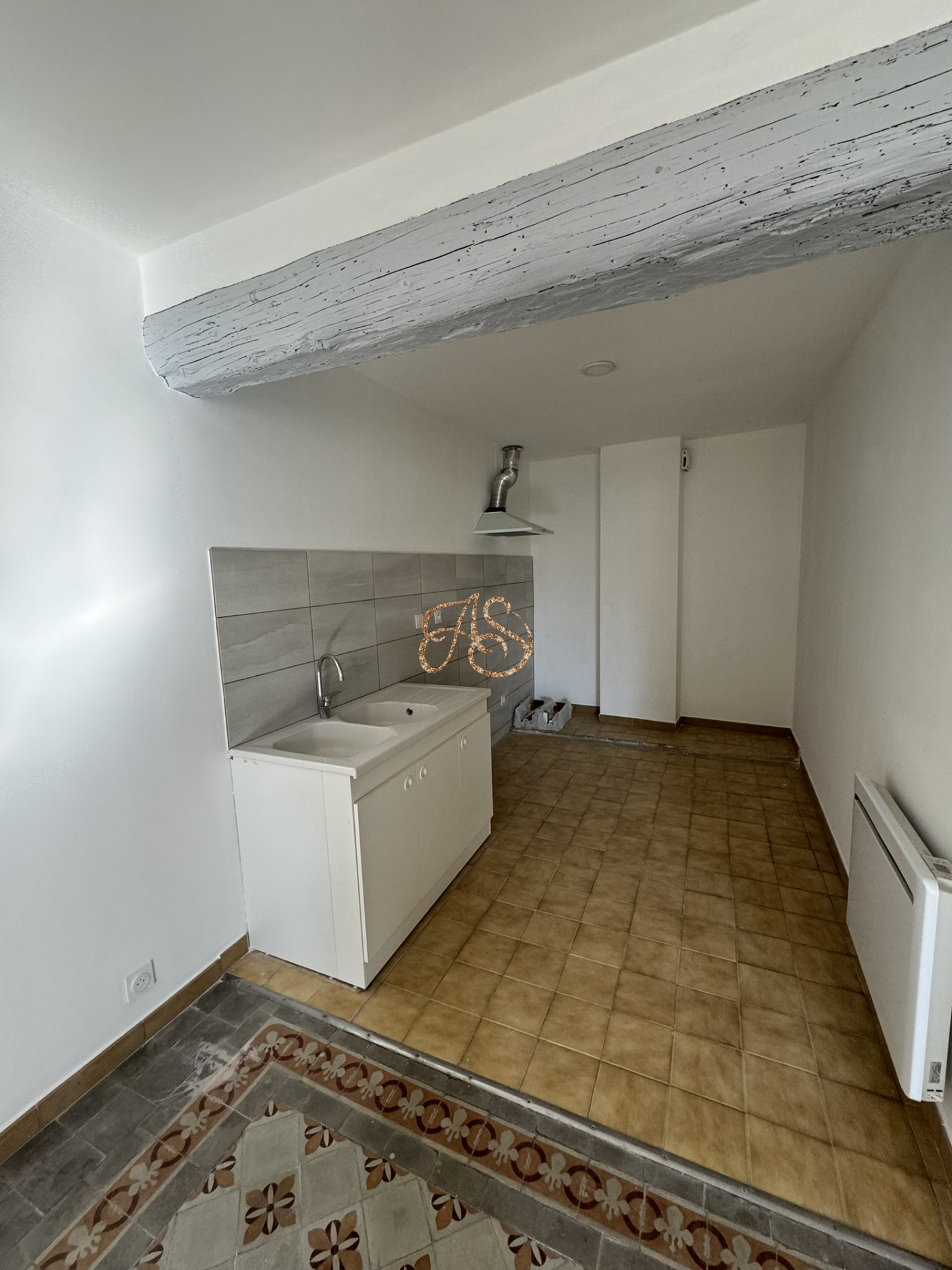 Appartement – ST GILLES GARD OCCITANIE - Plus