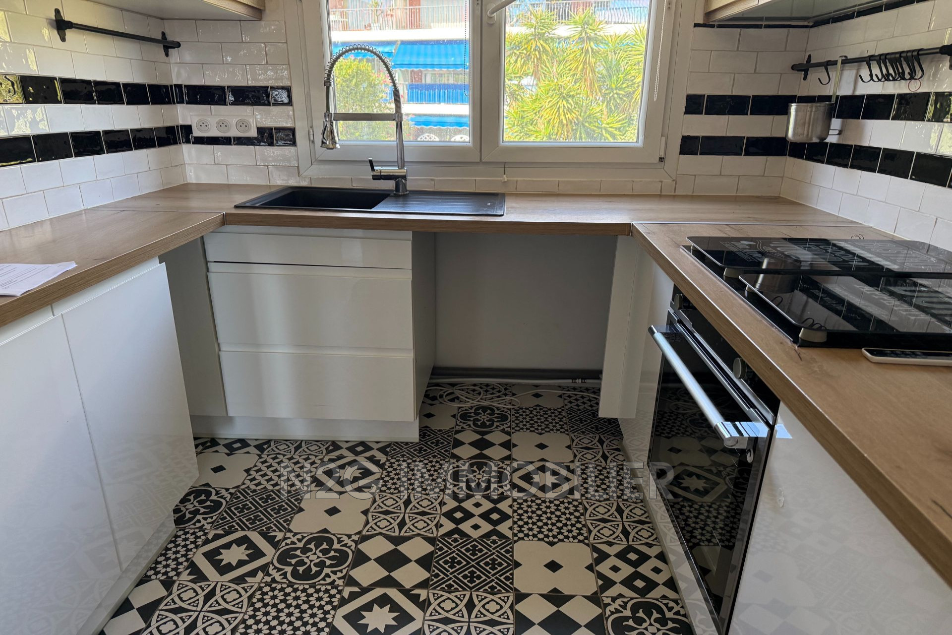 Appartement – CANNES ALPES-MARITIMES PROVENCE-ALPES-COTE-D-AZUR - Plus