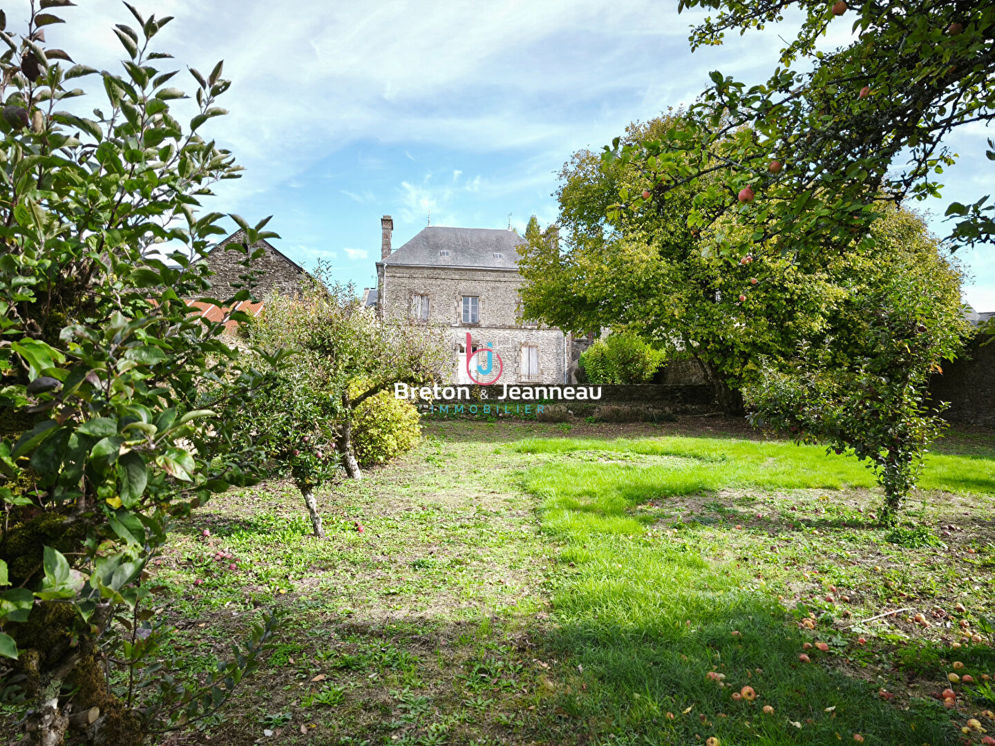 Maison 8 pièces 135 m² · à Hardanges · 135 m² · 89 500 €