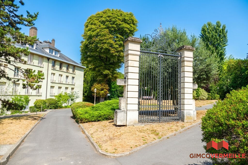 Appartement 2 pièces 61 m² · à Rueil Malmaison · 61 m² · 290 000 €