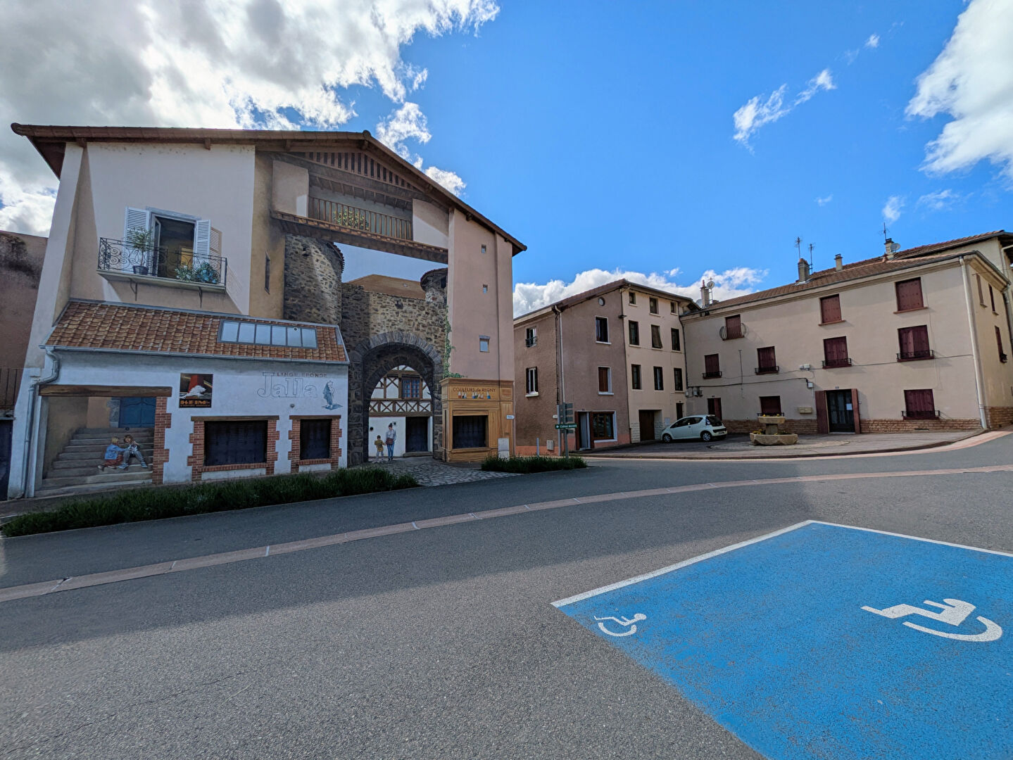 Maison 5 pièces 115 m² · à Regny · 115 m² · 75 000 €