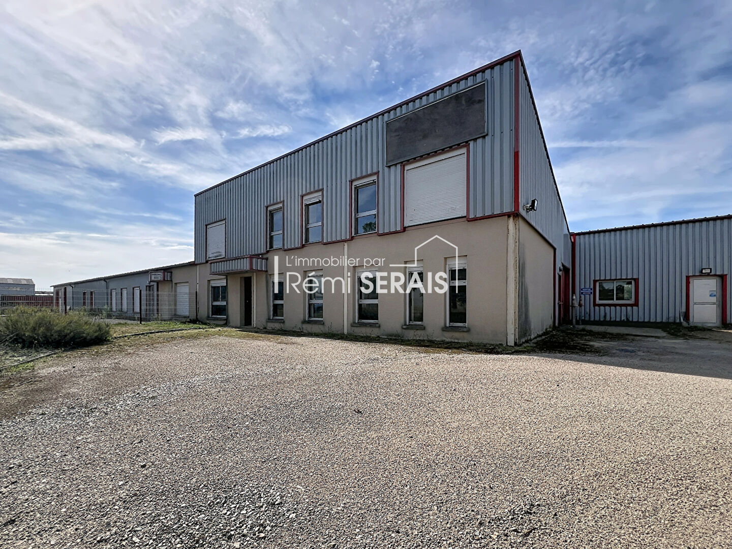 Local commercial 500 m² · à Falaise · 500 m² · 209 900 €