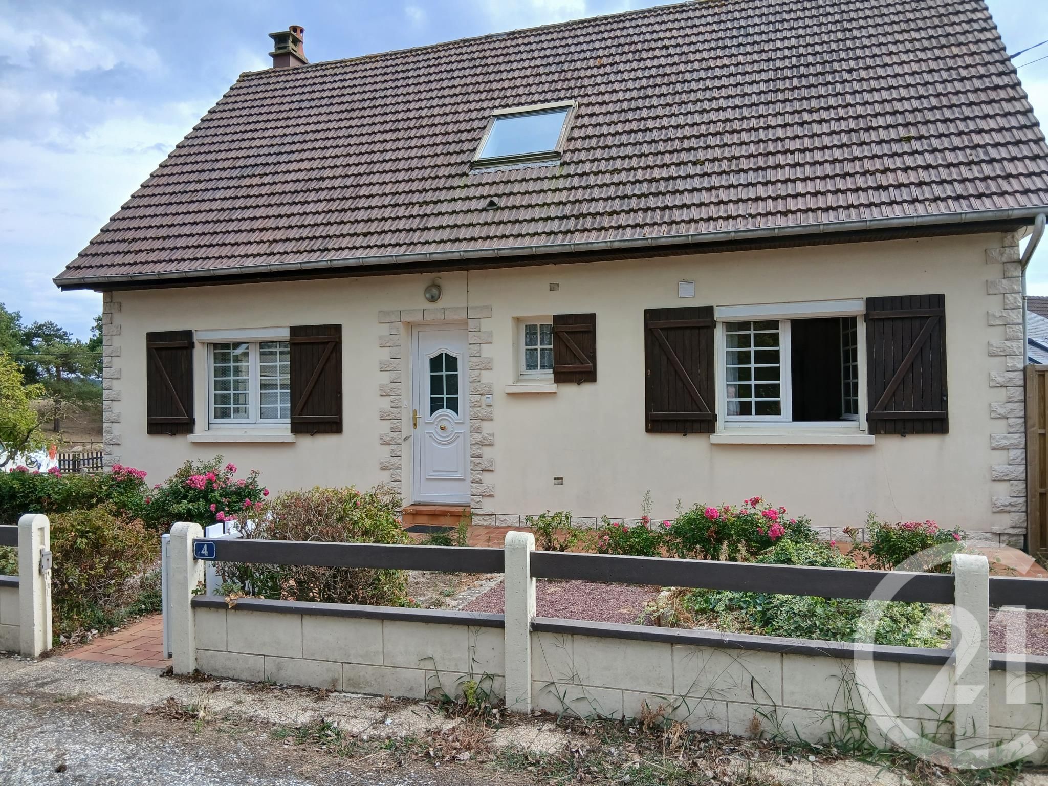 Maison 4 pièces 91 m² · à Coudeville sur Mer · 91 m² · 296 000 €