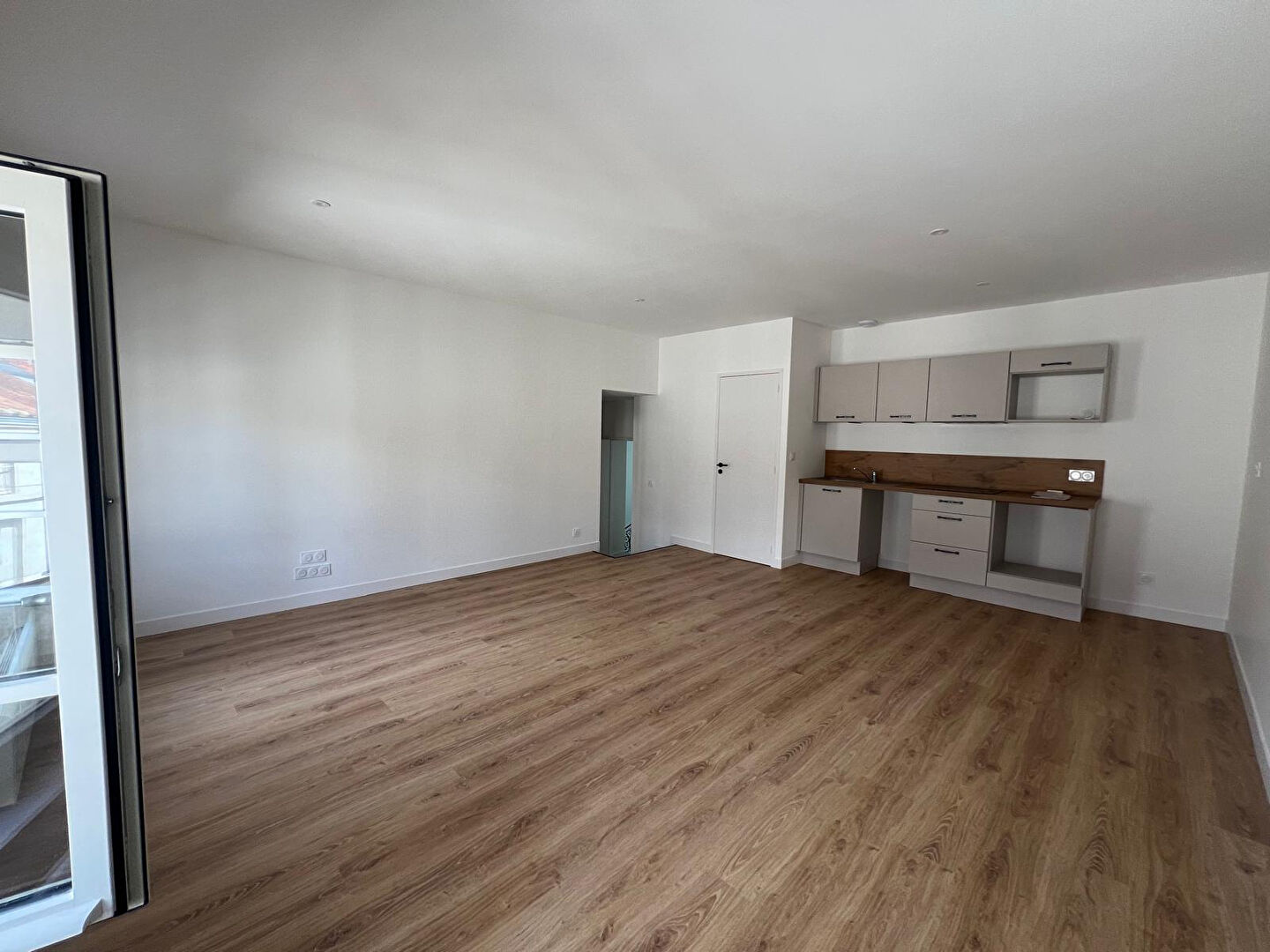 Appartement – NIORT DEUX-SEVRES NOUVELLE-AQUITAINE - Vue 2
