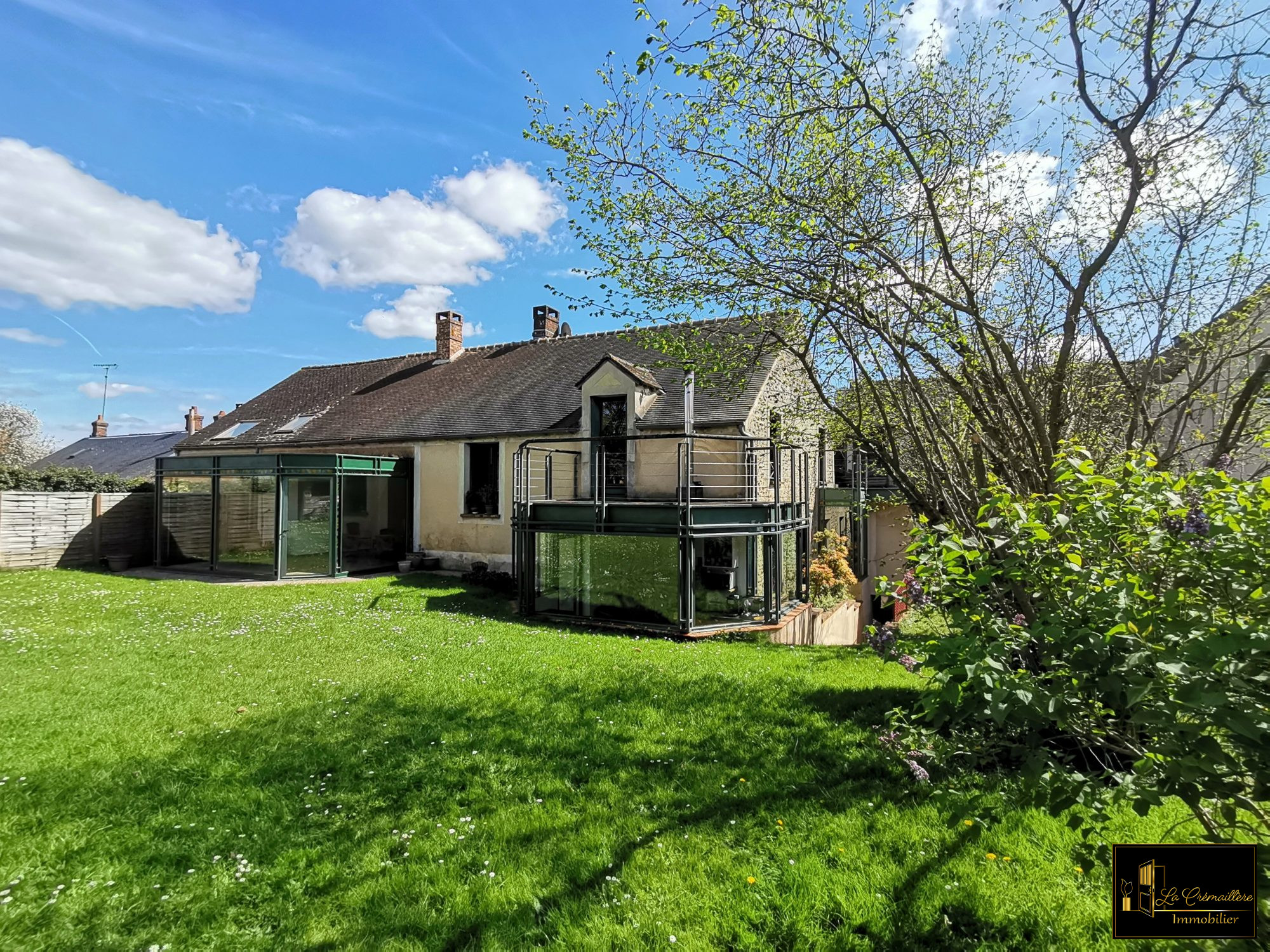 Maison 9 pièces 221 m² · à Ste Mesme · 221 m² · 399 000 €