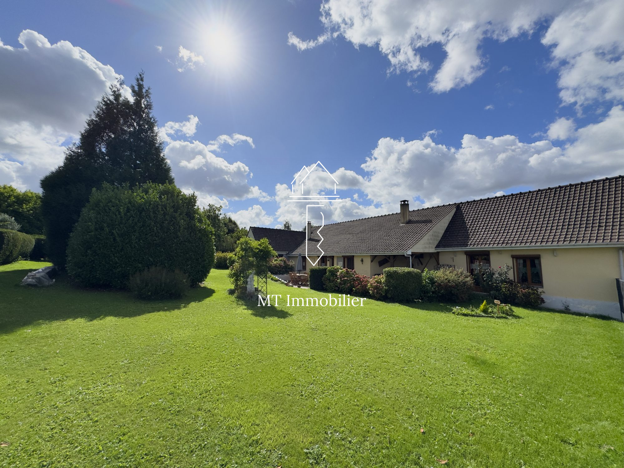 Maison 5 pièces 147 m² · à Bouin · 147 m² · 250 000 €