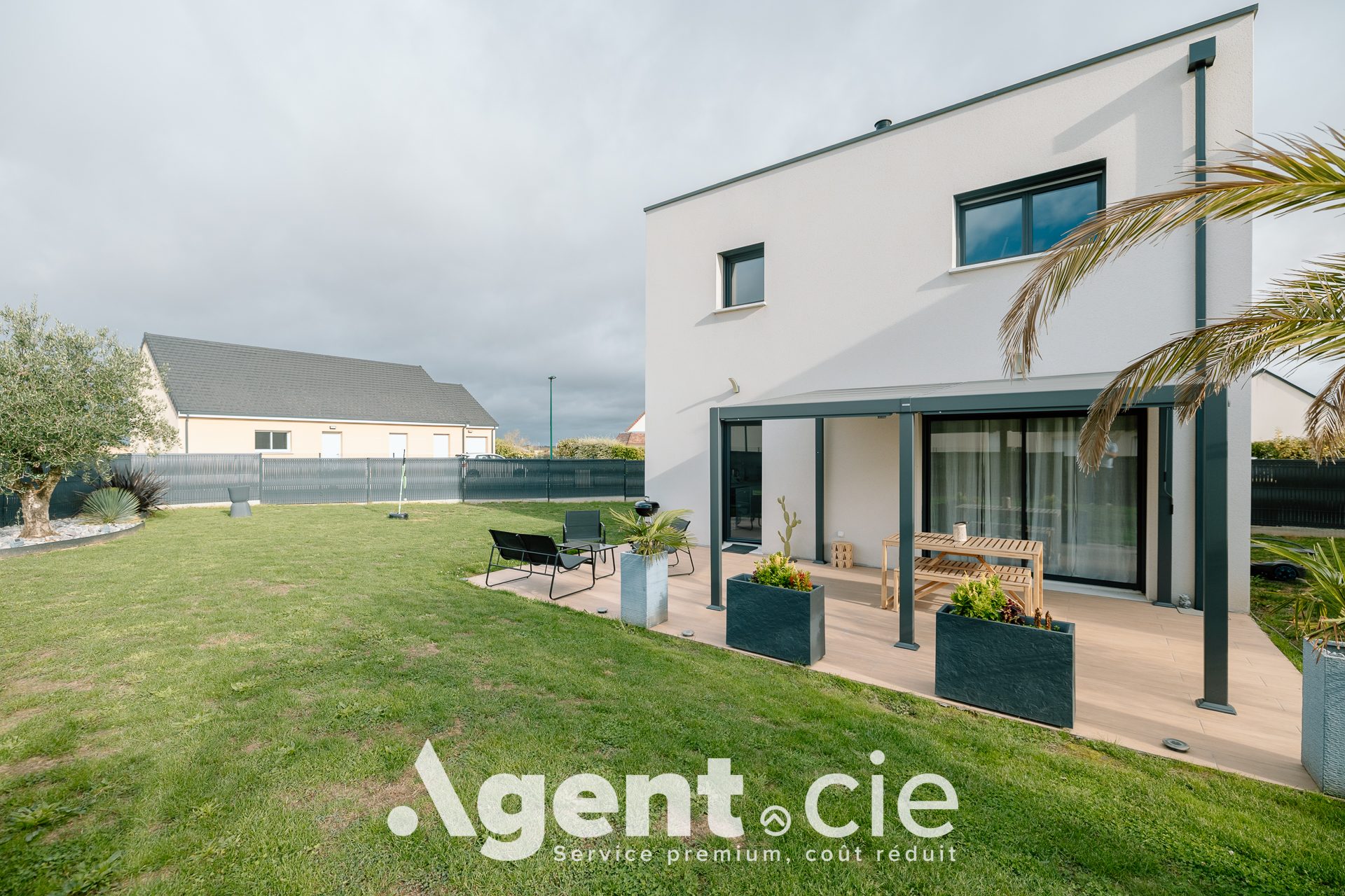 Maison 5 pièces 102 m² · à St Manvieu Norrey · 102 m² · 299 900 €