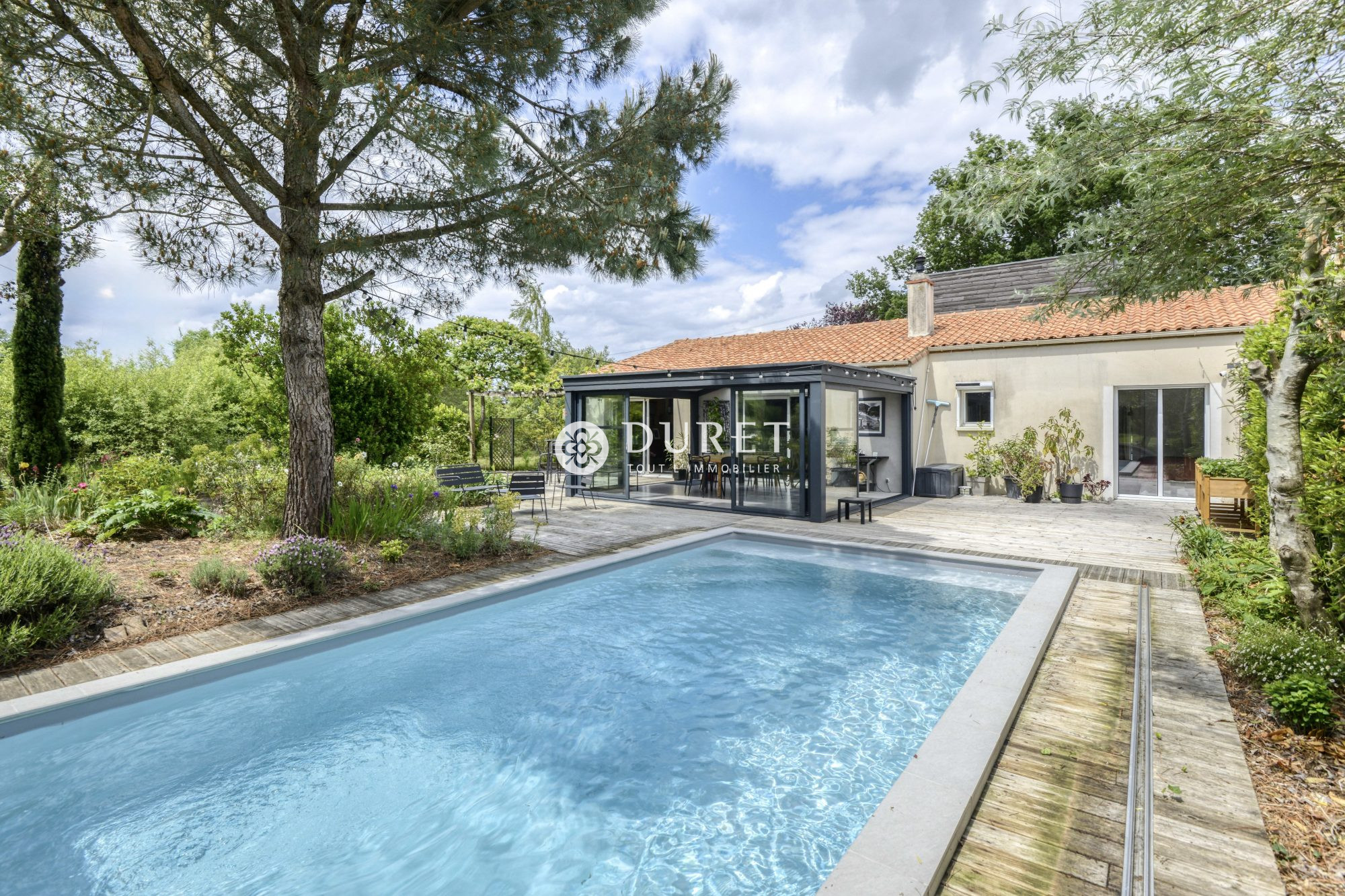 Maison 8 pièces 179 m² · à Le Pallet · 179 m² · 499 200 €